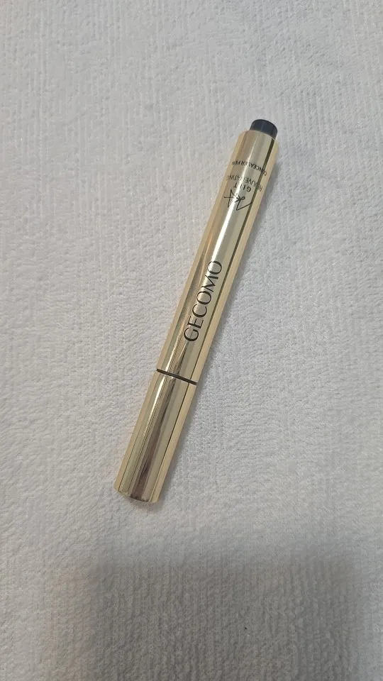 GECOMO Press Concealer Pen Liquid Concealer Long Lasting Moisturizing Not Fading Base Makeup Face Invisible Pores photo review