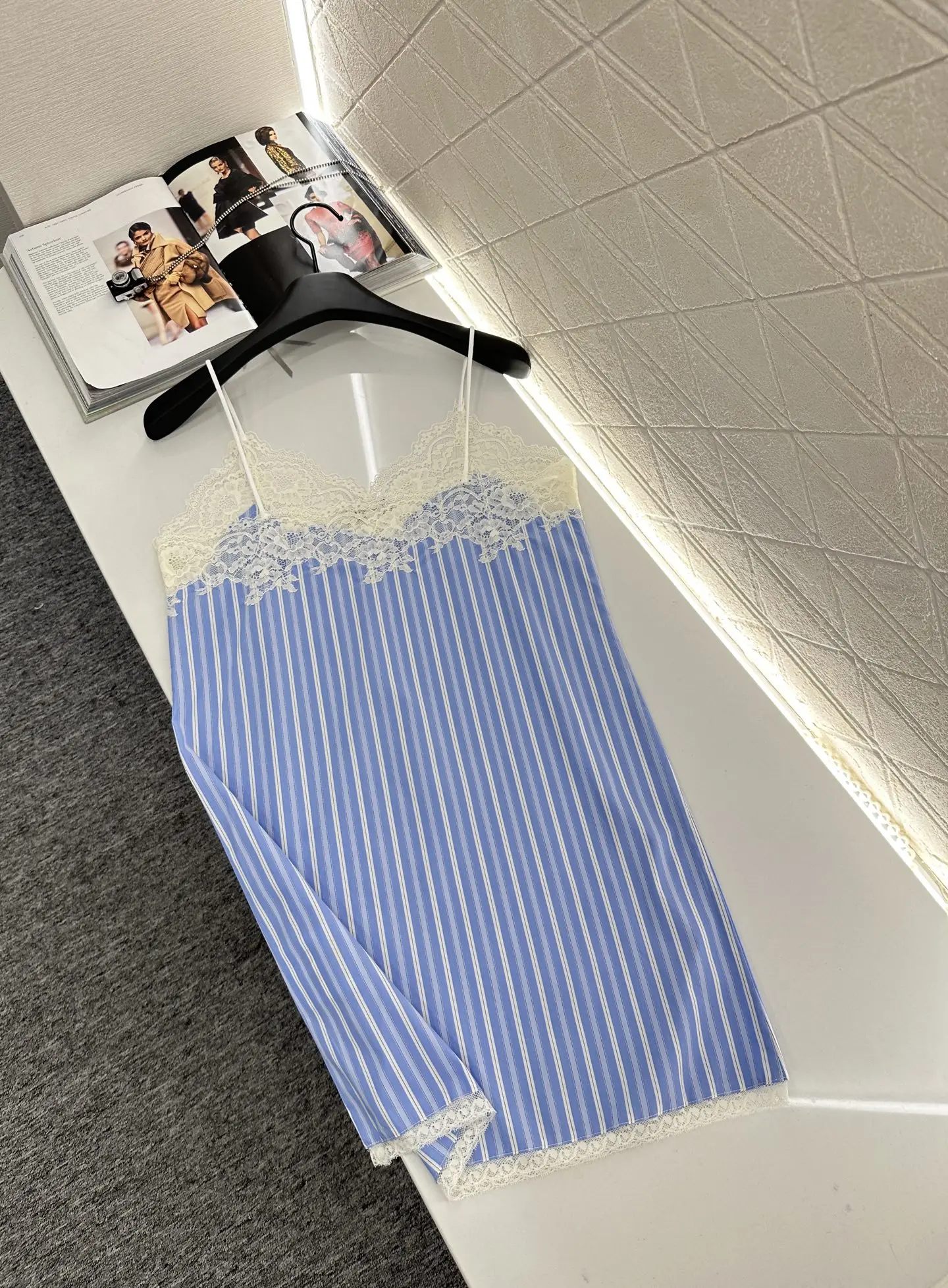 

Lace Halter Summer Camisole Top For Women Fashionable Stylish Women's Dress Trendy Camisole Top