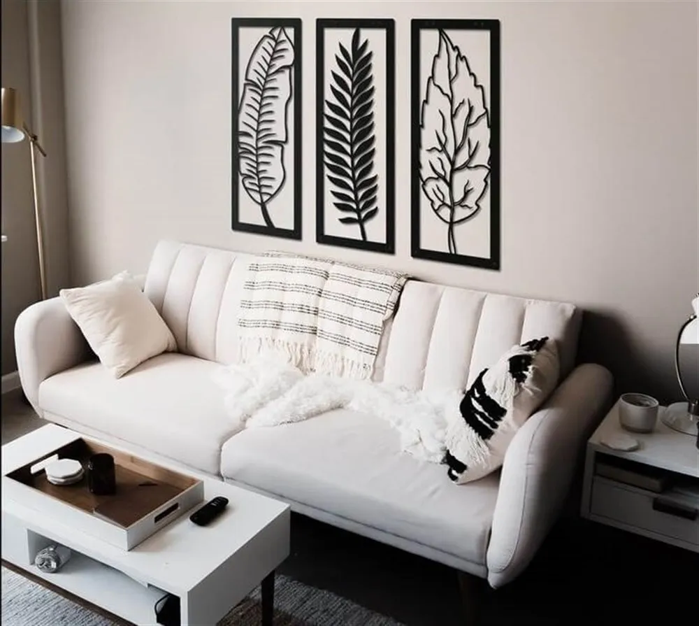

Triple Leaf Metal Wall Decor