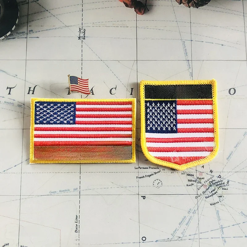 USA USA Ameryka Flaga narodowa Odznaki Haftowane naszywki na ramię i przypinki do klapy Jeden zestaw akcesoriów materiałowych Plecak — zdjęcie 2