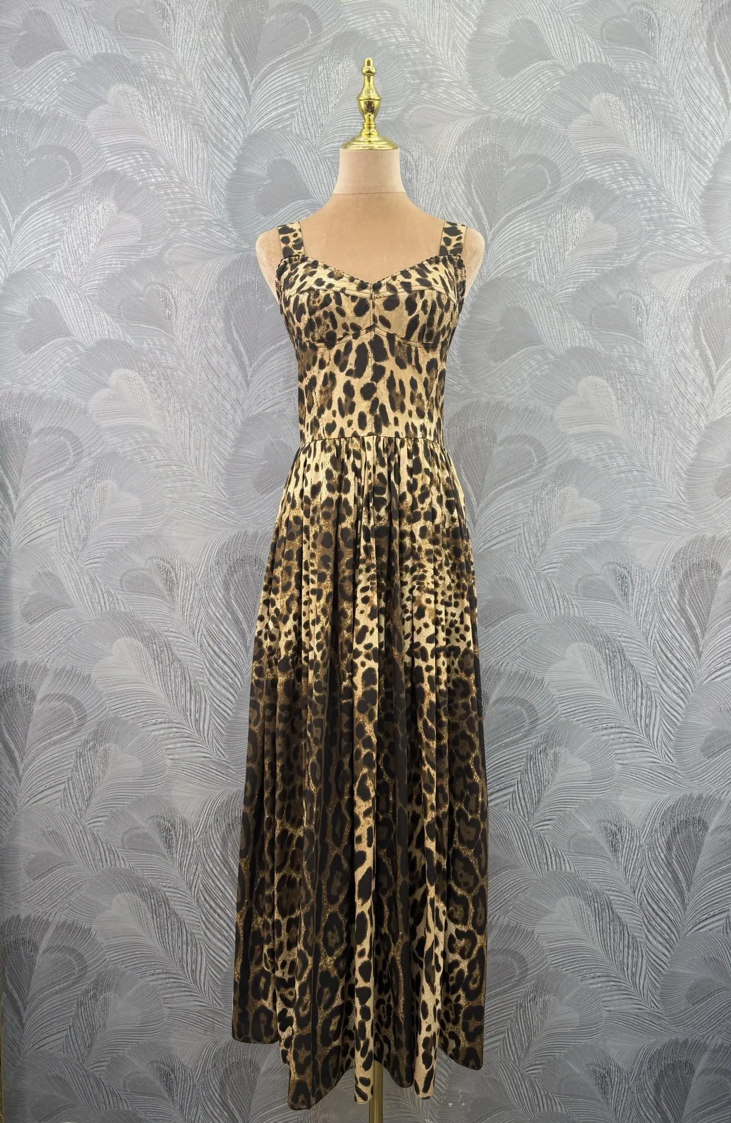 Women New Summer Fashion Casual Sleeveless Cotton Leopard Print Elastic Bust Daily Pleated Draped Suspender Strap Long Dress