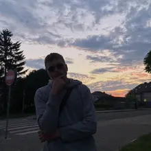 M***i