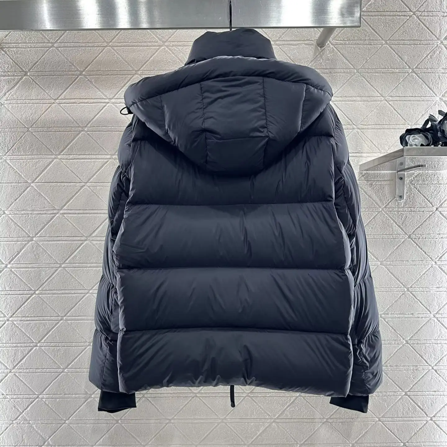 وصل حديثًا لعام 2025 سترة بغطاء للرأس قابلة للفصل مقاومة للرياح ومقاومة للماء من مادة النايلون وجيب بسحاب من ريش الإوز #2