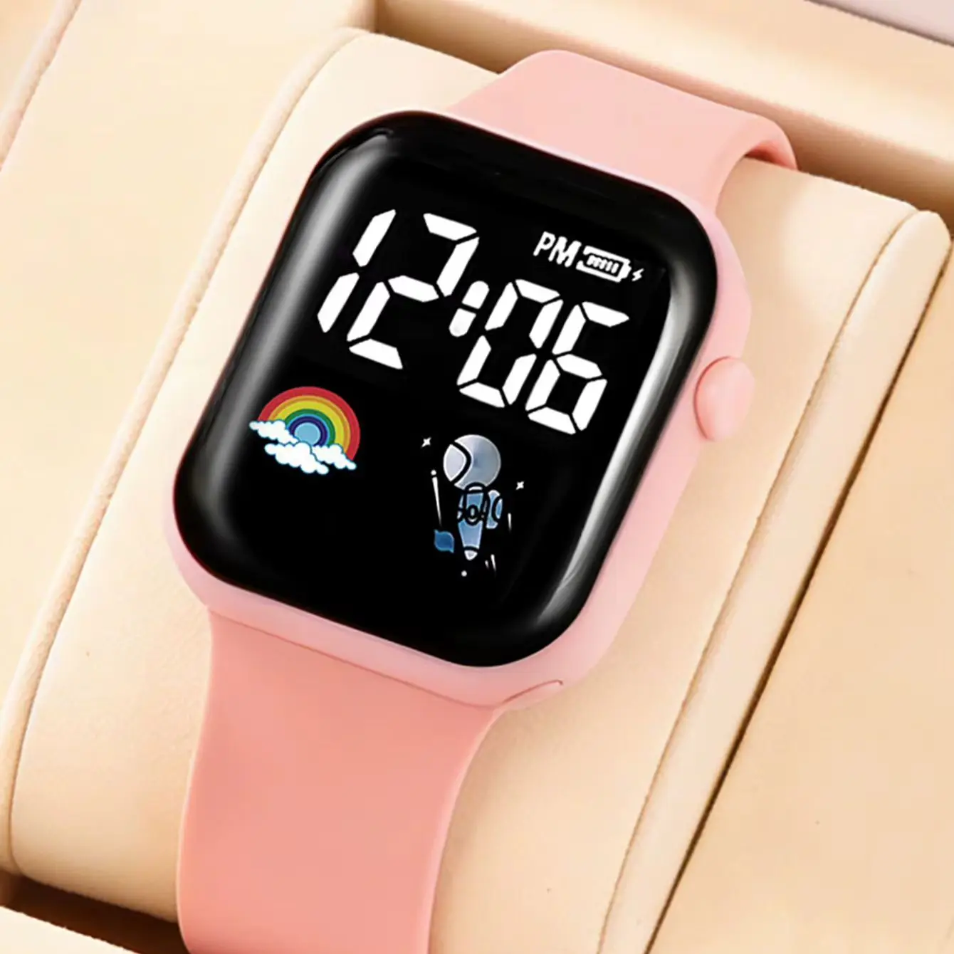 7-Piece Set of Elegant and Fashionable Women's Electronic Watches with Colorful Lights, Butterfly Series Pendant Jewelry, Romantic Birthday Gift