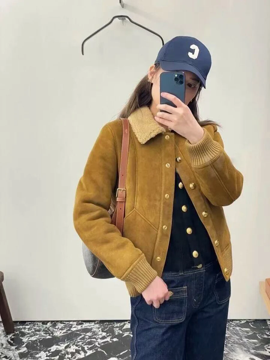 

Женская повседневная куртка-пилот из овчины