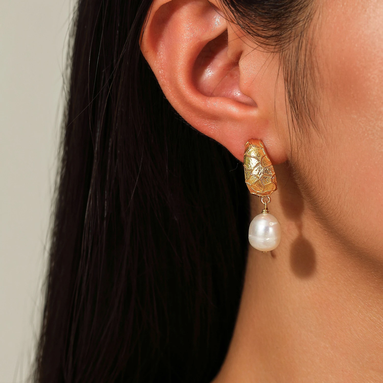 YAJUNIEL Natural Freshwater Pearl Dangle Earrings for Women 24K Real Gold Plated Textured Statement Earrings Jewelry Gift