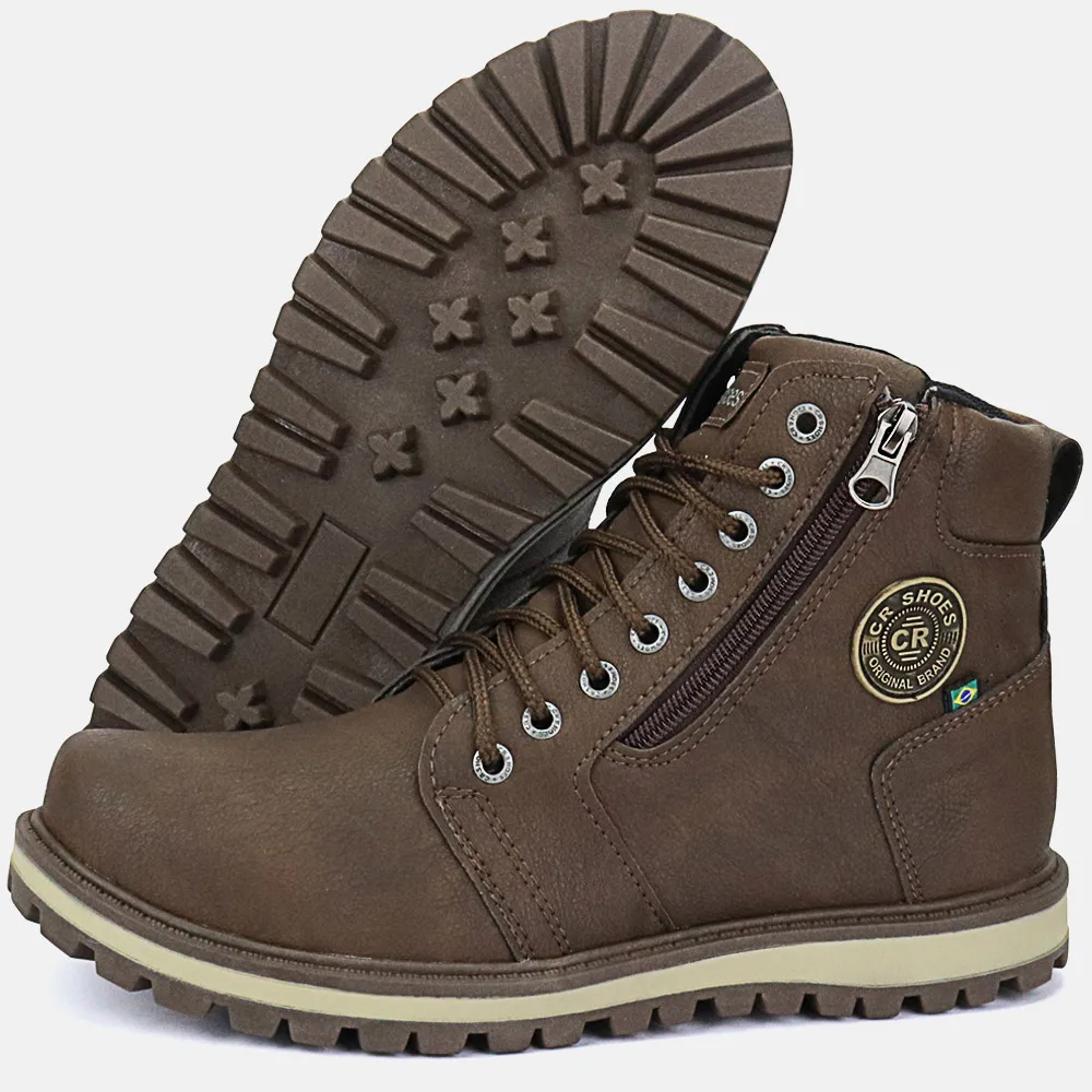 Bota Masculina Adventure: Conforto e Estilo para Seus Desafios!