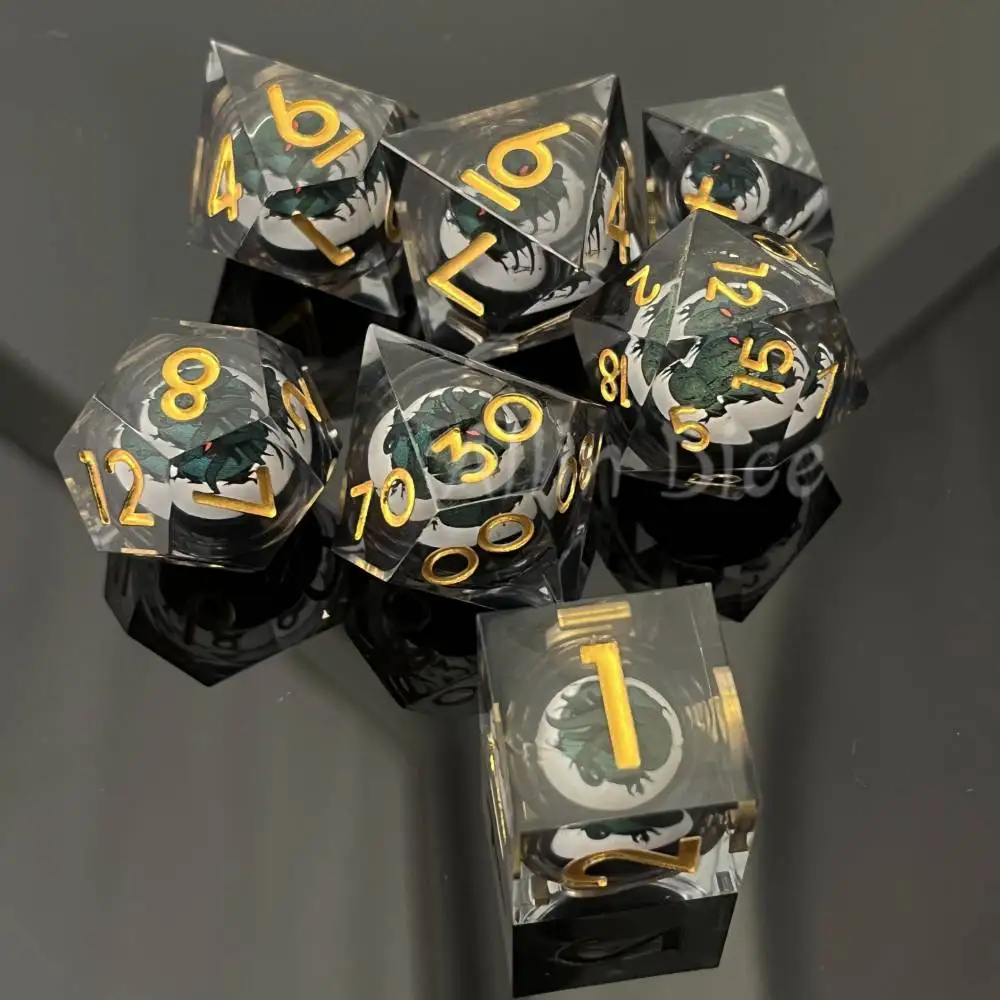 

Набор кубиков dnd из смолы Многогранный набор кубиков для ролевых игр DND Набор кубиков Cthulhu для ролевых игр Настольные игры кубики для подземелий и кубиков драконов