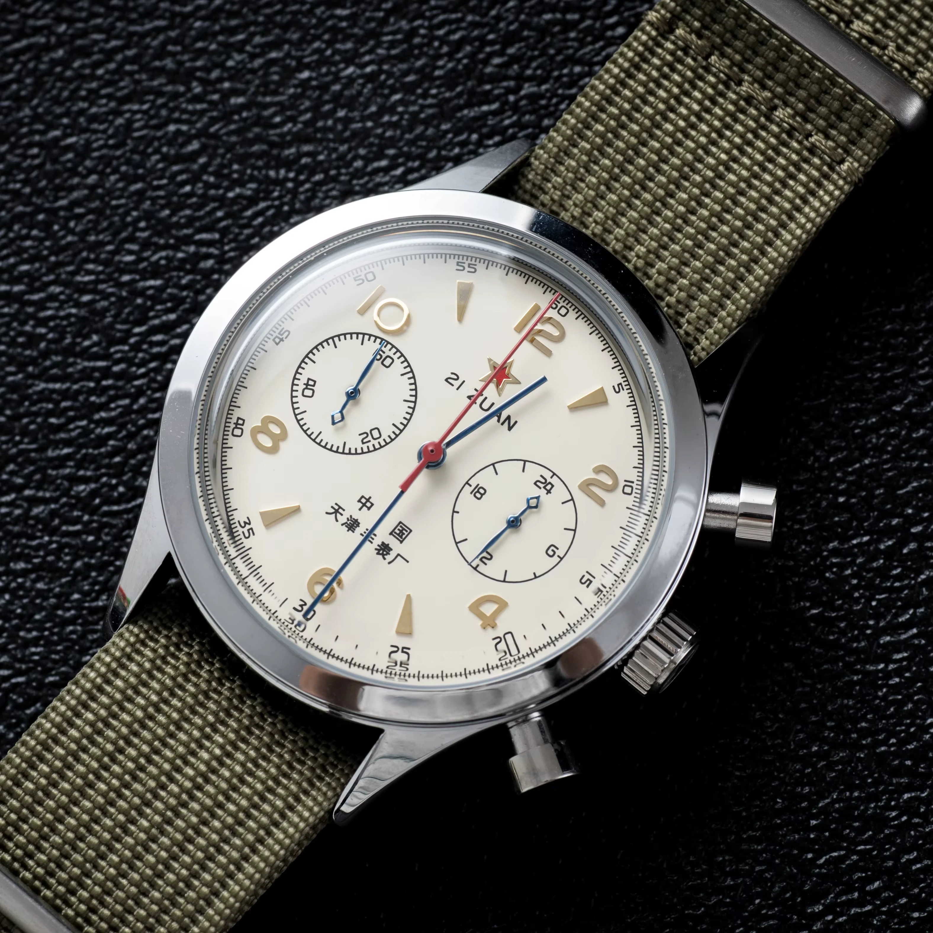 남성용 시계 1963년 파일럿 시계 40mm 방수 레트 - Vintage Digital Watch 리뷰 및 가격