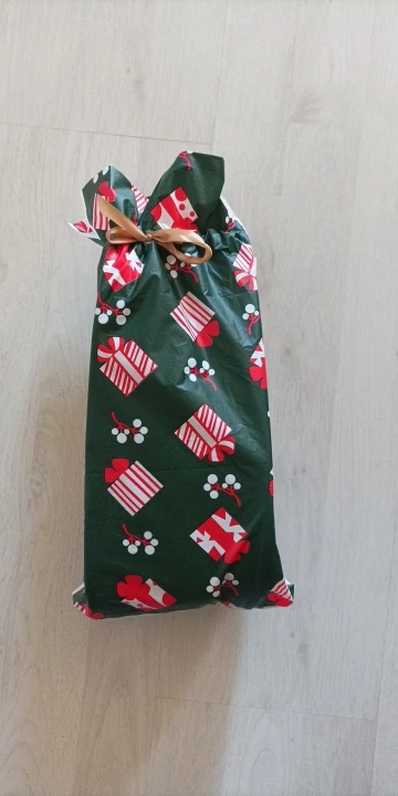 5/10pcs New Year 2022 Candy Bag Santa Gift Bag Snowflake Crisp Drawstring Bag Merry Christmas Decorations for Home Noel Present photo review