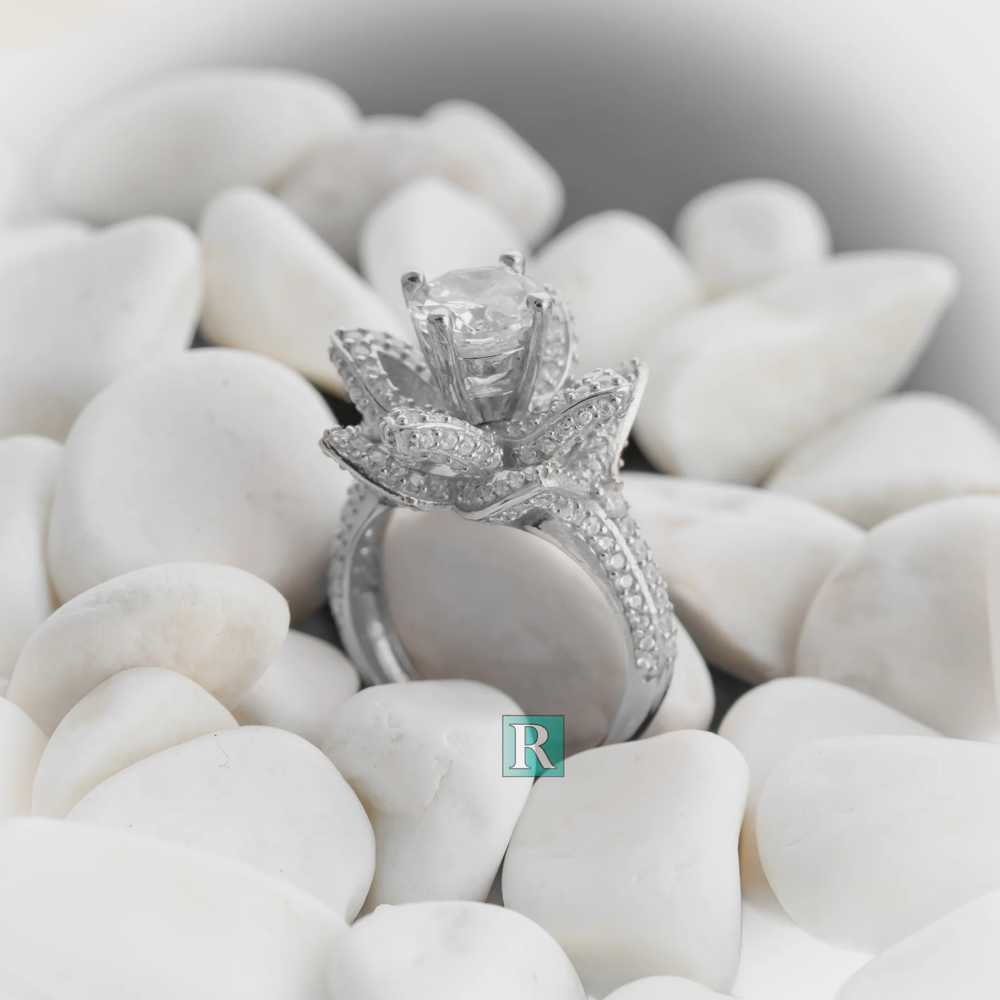 Exquisite Lotus Flower Ring 925 Sterling Silver, White Diamonds,Rhodium Plating - 12g High Quality Shiny guaranteed