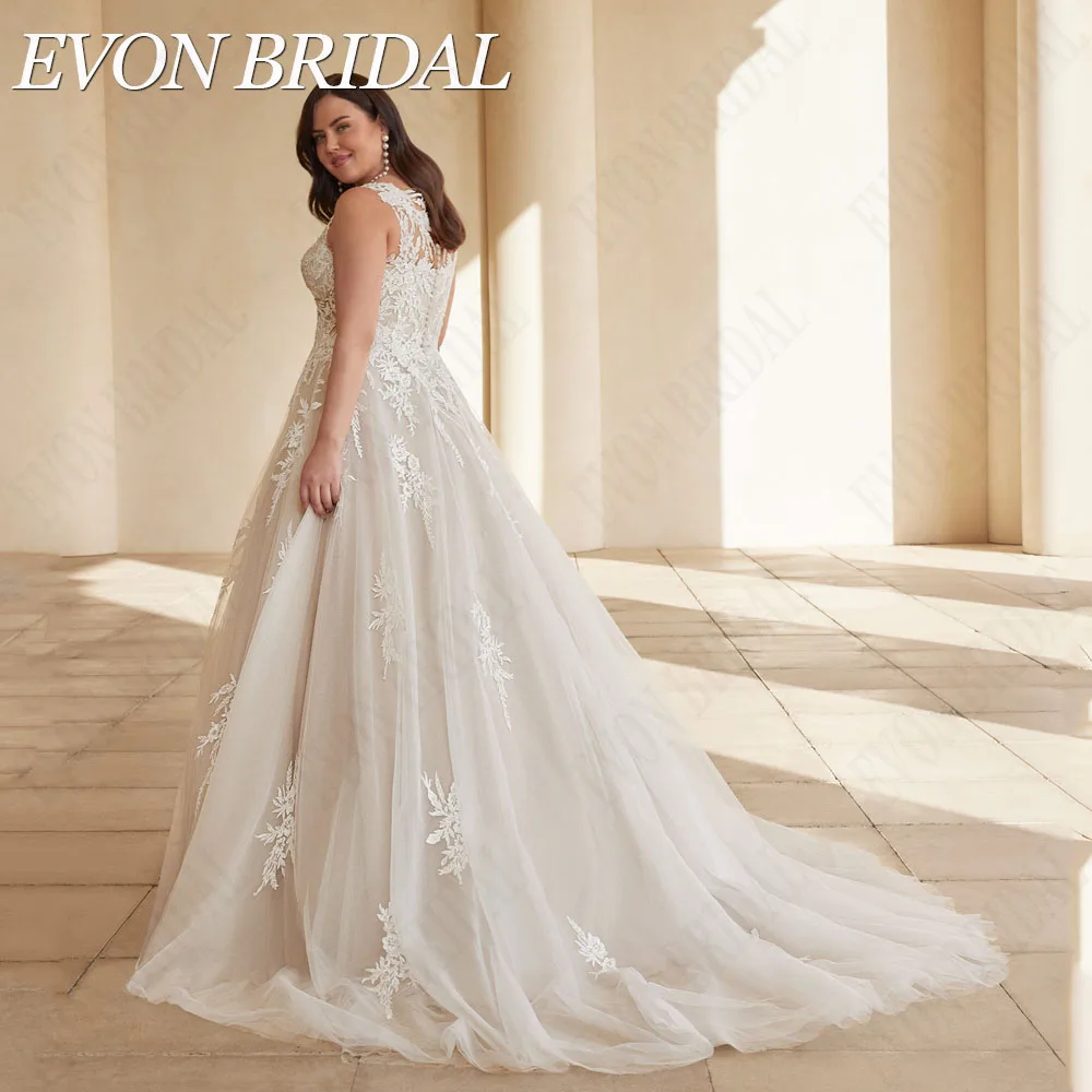 EVON BRIDAL Boho Ärmellos Brautkleid Plus Größe V-Ausschnitt Applikation A-Linie Tüll mit KnopEvon Braut Boho ärmelloses Brautkleid plus Größe V-Ausschnitt Applikation A-Linie Tüll mit Knopf Sweep Zug 2024 Brautkleider