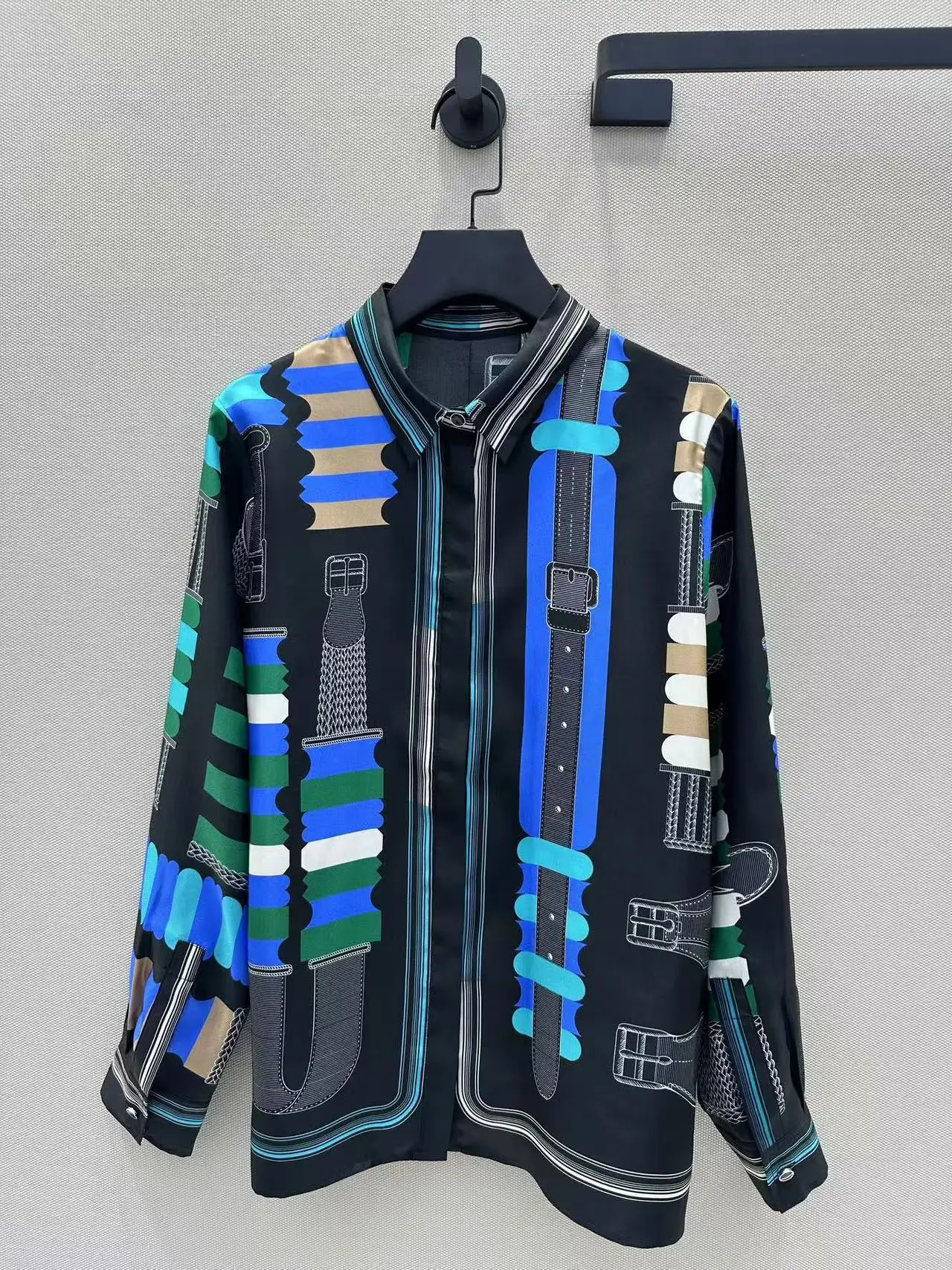 

Fashion Retro Gothic Style Printed Silk Womens Shirt Casual Loose Colorful High Quality Shirt 08