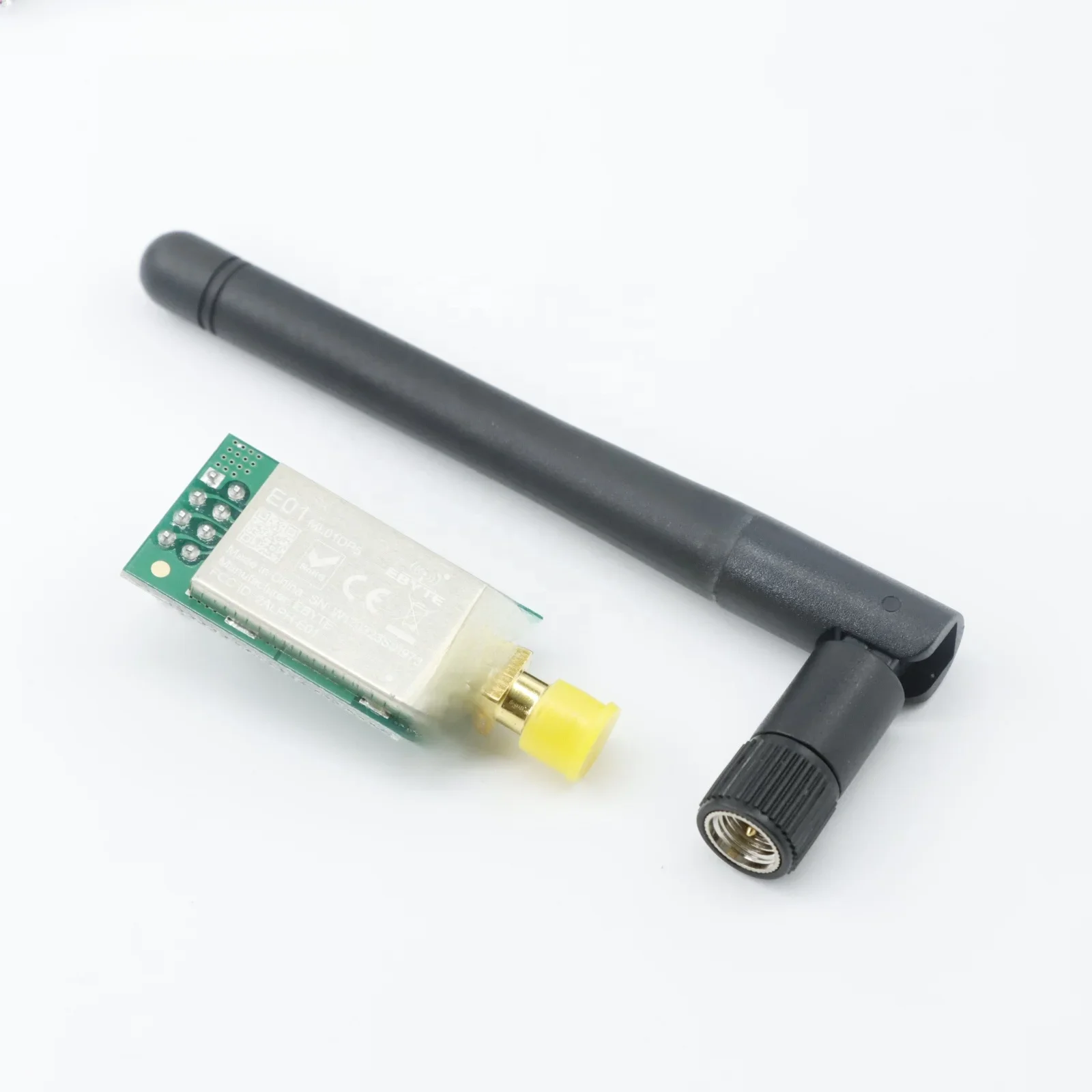 Long Range E01-ML01DP5 Ebyte 20dBm 2100m SPI NRF24L01+PA+LNA 2.4GHz RF Bezprzewodowy moduł nadawczo-odbiorczy Antena z osłoną — zdjęcie produktu 2