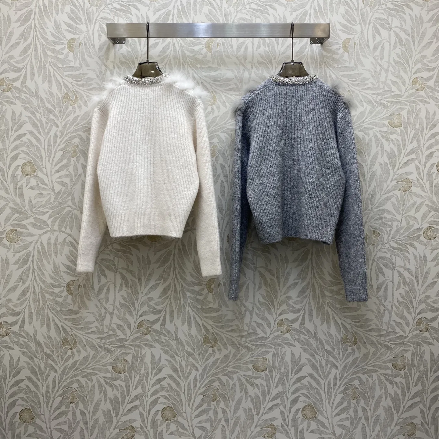 

Женский трикотаж, осень-зима, с круглым вырезом, тяжелая промышленность, дрель для ногтей, собольшие волосы, сплошной цвет, простая модная повседневная женская одежда 2025