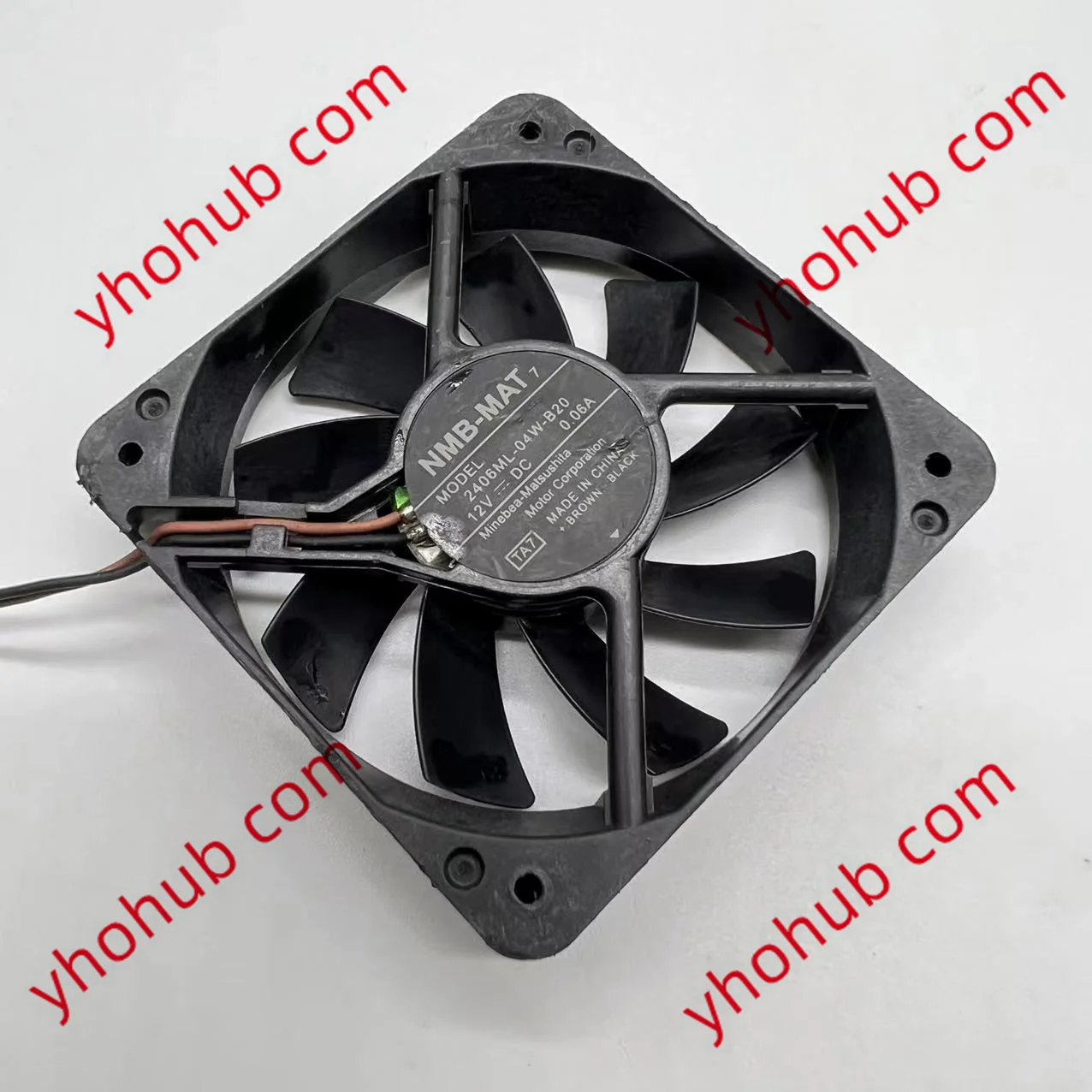 

NMB-MAT 2406ML-04W-B20 TA7 DC 12V 0.06A 60x60x15mm 2-Wire Server Cooling Fan