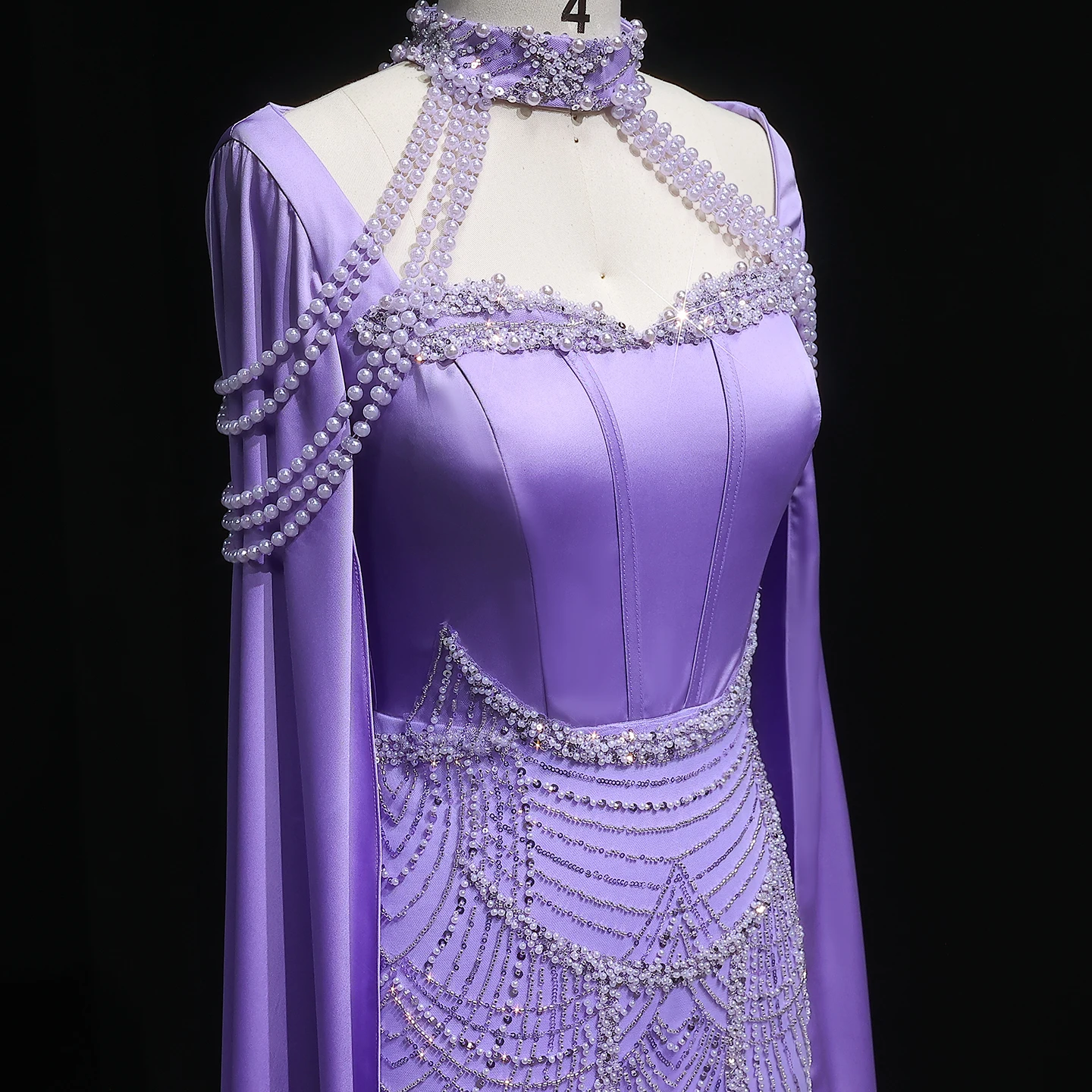 Sharon Said Elegantes Rosa Perlenbesetztes Meerjungfrauen-Abendkleid mit Cape-Ärmeln, Exquisite Details für Arabische Partykleider SS662 Maßanfertigung – Detail 9