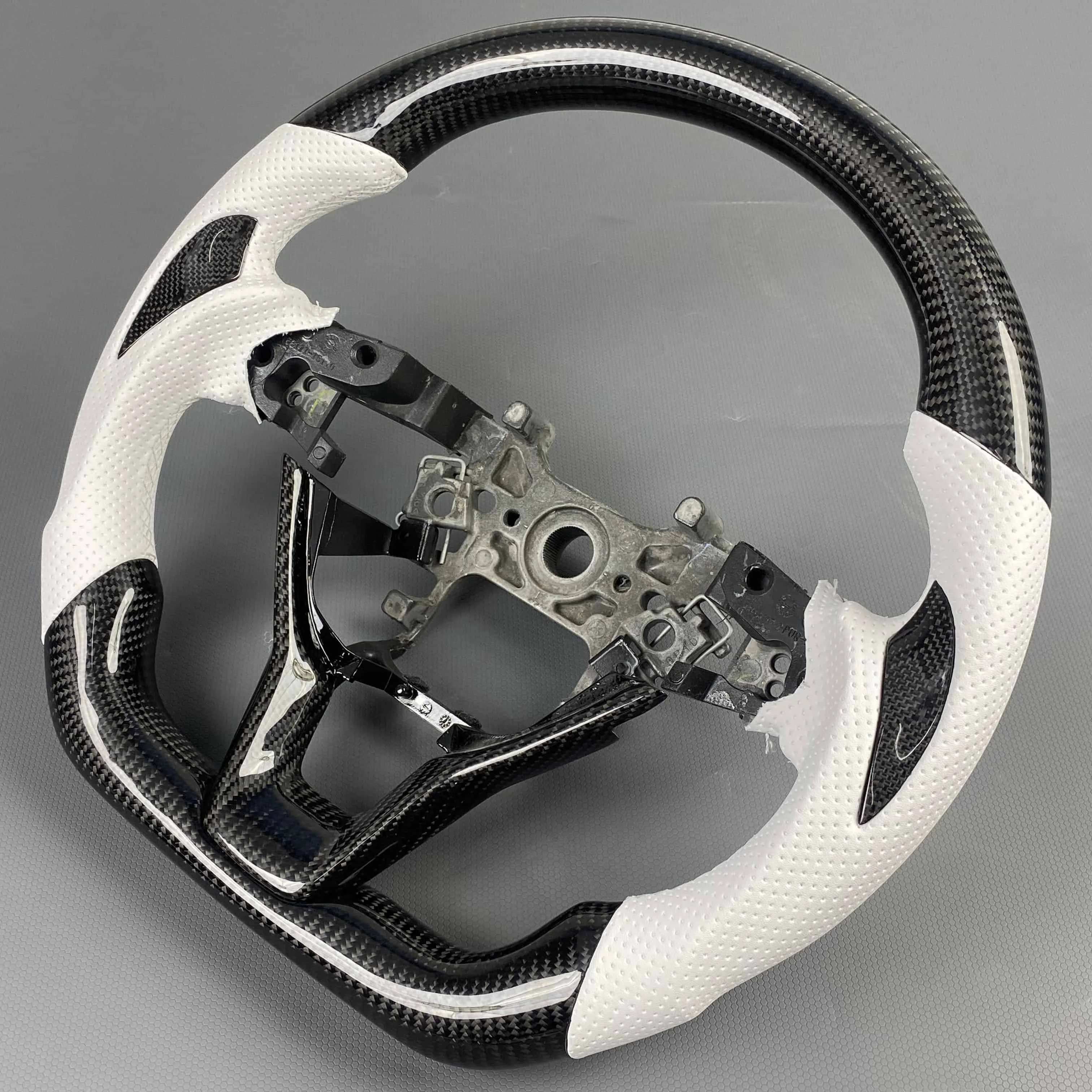 Carbon Fiber Steering Wheel for Honda Accord 10th Custom White Perforated Leather Car Accessories