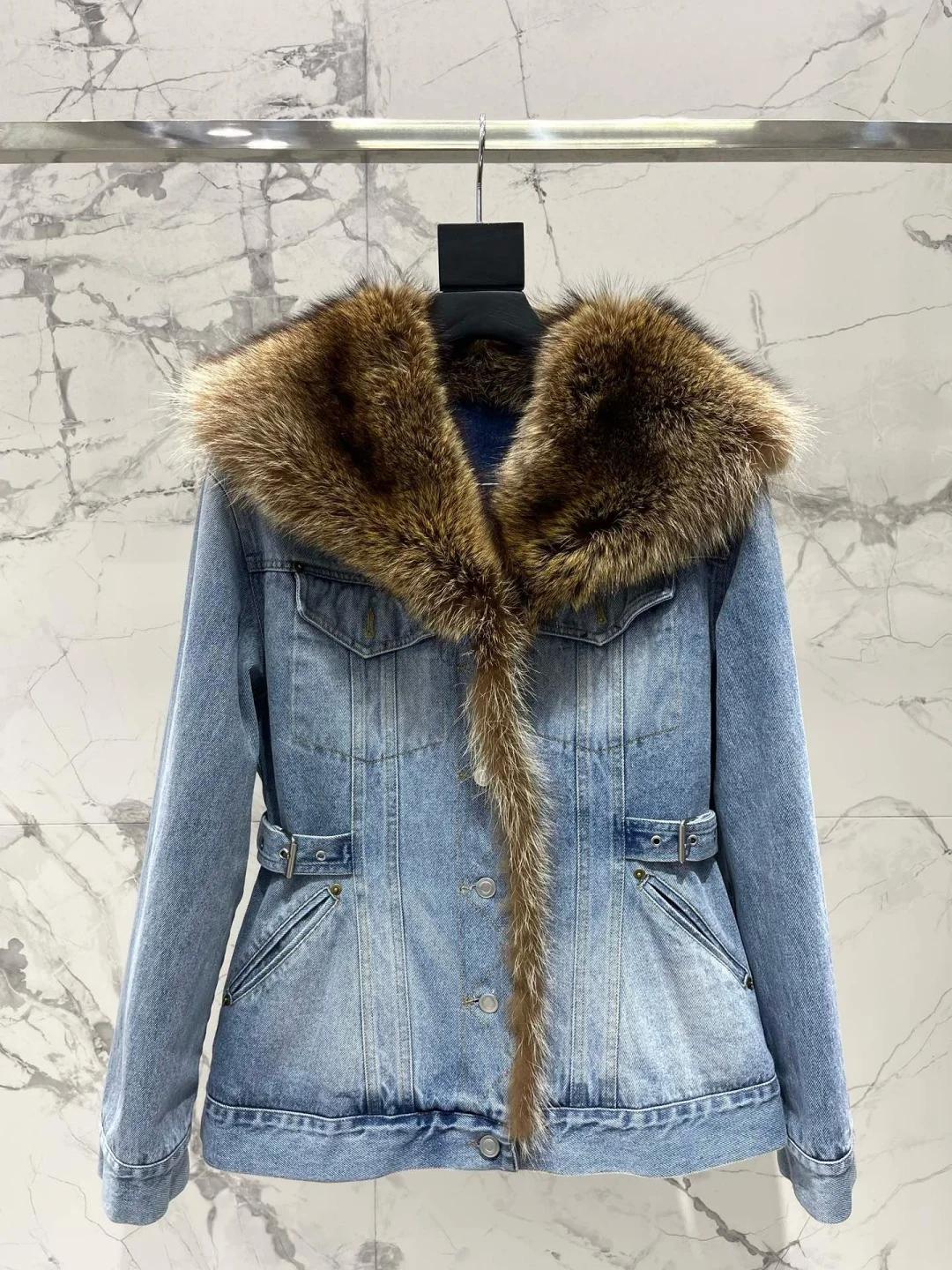 

Women's Denim Jacket Vintage Style Denim Top With Fur Collar Splicing High-Quality Fashionable Versatile Free Shipping