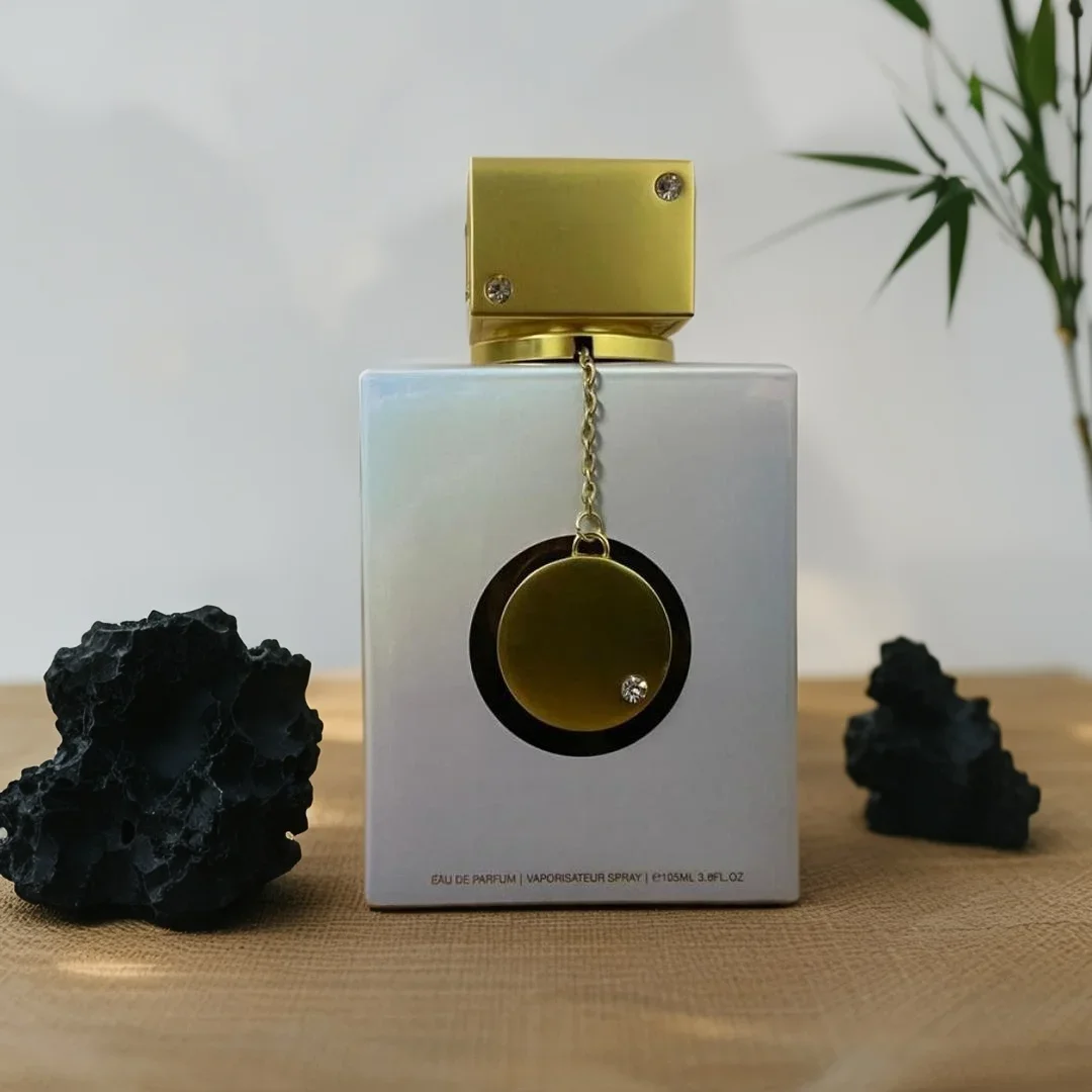 Club de Nuit White Imperiale Armaf para Mujeres 105ml/3.6oz مع رائحة البرغموت والمسك طويلة الأمد، إنها هدية مثالية