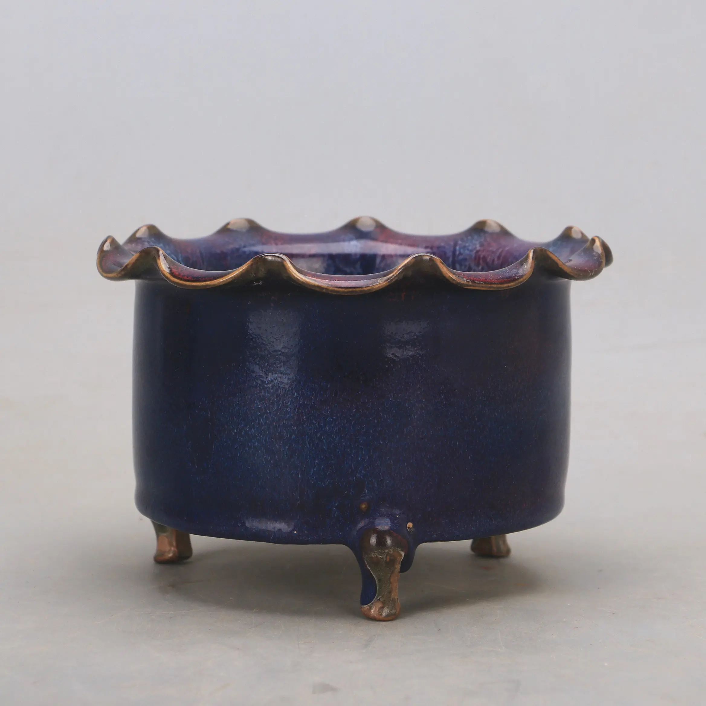 Song Dynasty Style Rose Purple Flower Mouth Three Legs Large Incense Burner Handmade Ceramic Vintage Home Decor Collectible