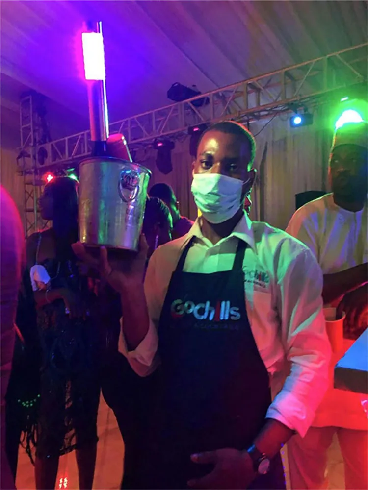 30 piezas de chispas LED para discoteca.