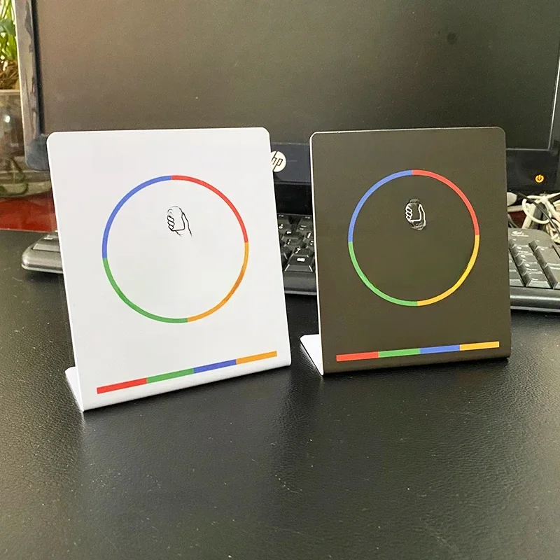 13,56 MHz programmierbare Google-Bewertungskarte NFC-Station Tisch-NFC Google-Bewertungsanzeige Biegbare Karte Stehender Markenhalter