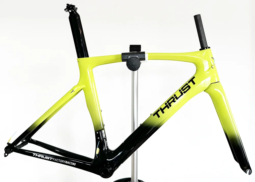 ship from spain THRUST T1000 Carbon Road Bike Carbon Fiber Frame Bicycle 700C Wheel Bicycle Accessories Di2 And Mechanical