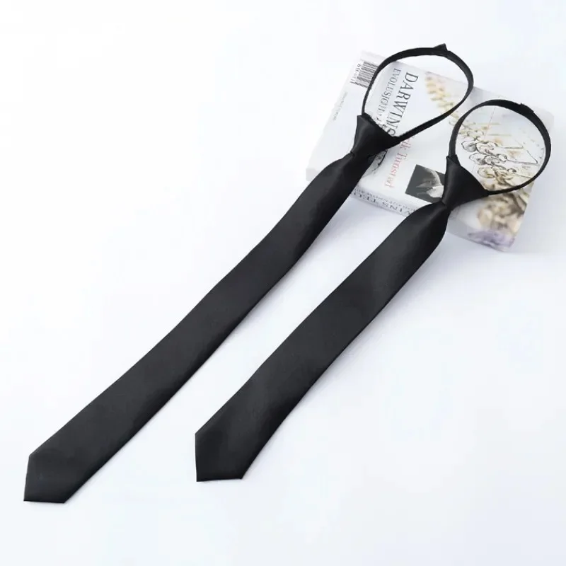 Czarne krawaty na zamek błyskawiczny Retro jedwabiste wąskie kobiety mężczyźni krawat na szyję Slim Smooth Bow Tie Koreański styl Prosty elegancki modny krawat na wszystkie mecze — zdjęcie 2