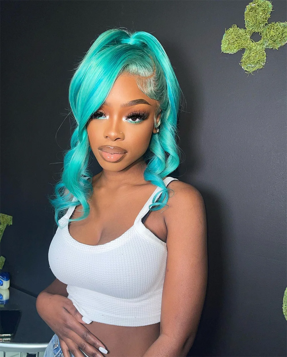 الضوء الأزرق 13x4 الدانتيل الجبهة خصلات الشعر المستعار الإنسان البرازيلي سماوي أخضر ملون 613 الجسم موجة 13x6 الدانتيل الجبهة الباروكات للنساء قبل قطعها