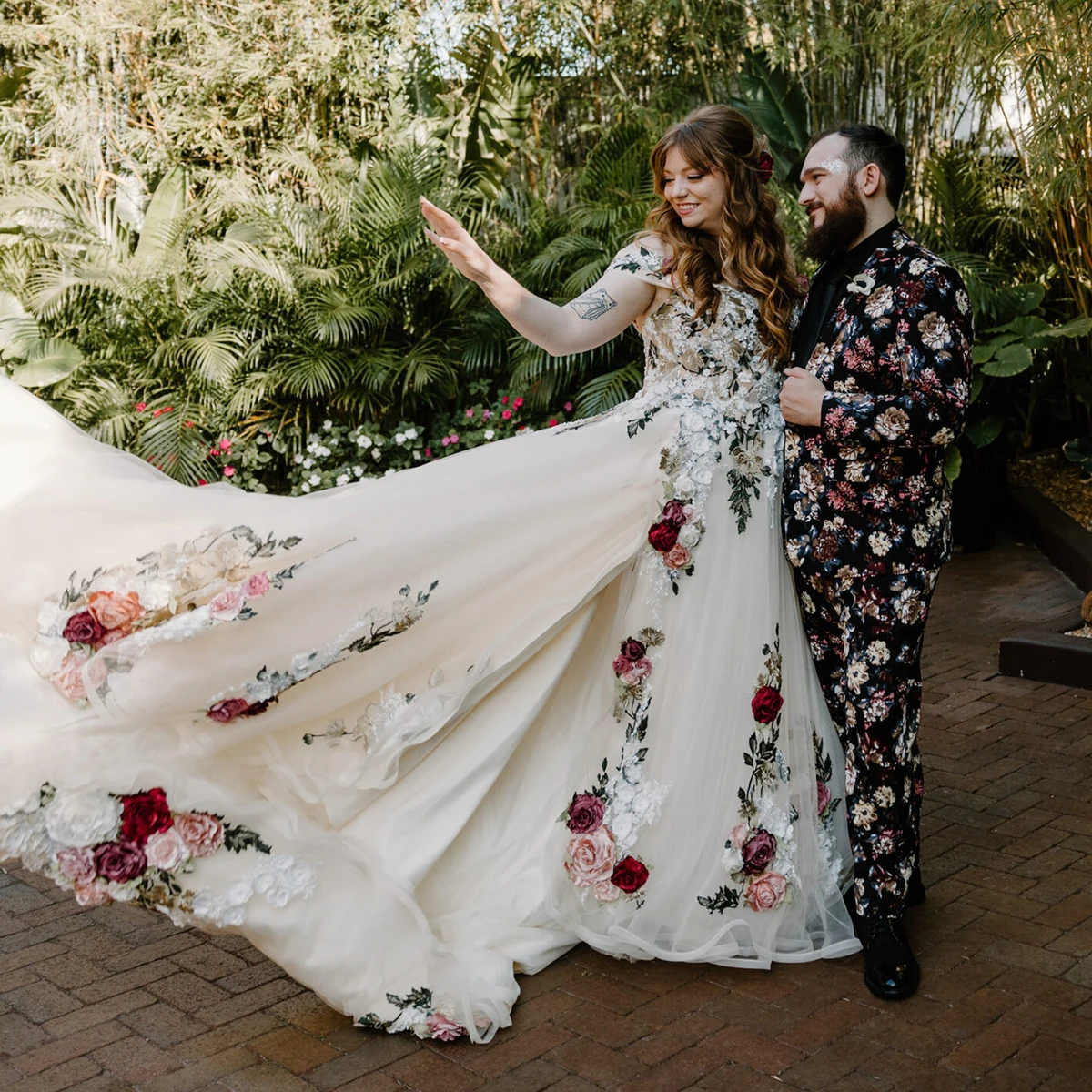 فستان زفاف مطرز ثلاثي الأبعاد لحديقة الزهور أنيق بدون أكتاف مقاس كبير مشد رومانسي ملون على الطراز القوطي فساتين زفاف مخصصة #6