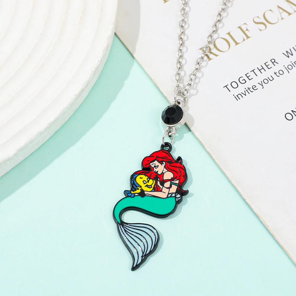 Collar de la Princesa Ariel de la Sirenita, Joyería de Anime Linda y a la Moda, Colgante para Niñas, Accesorio Exquisito para Regalo