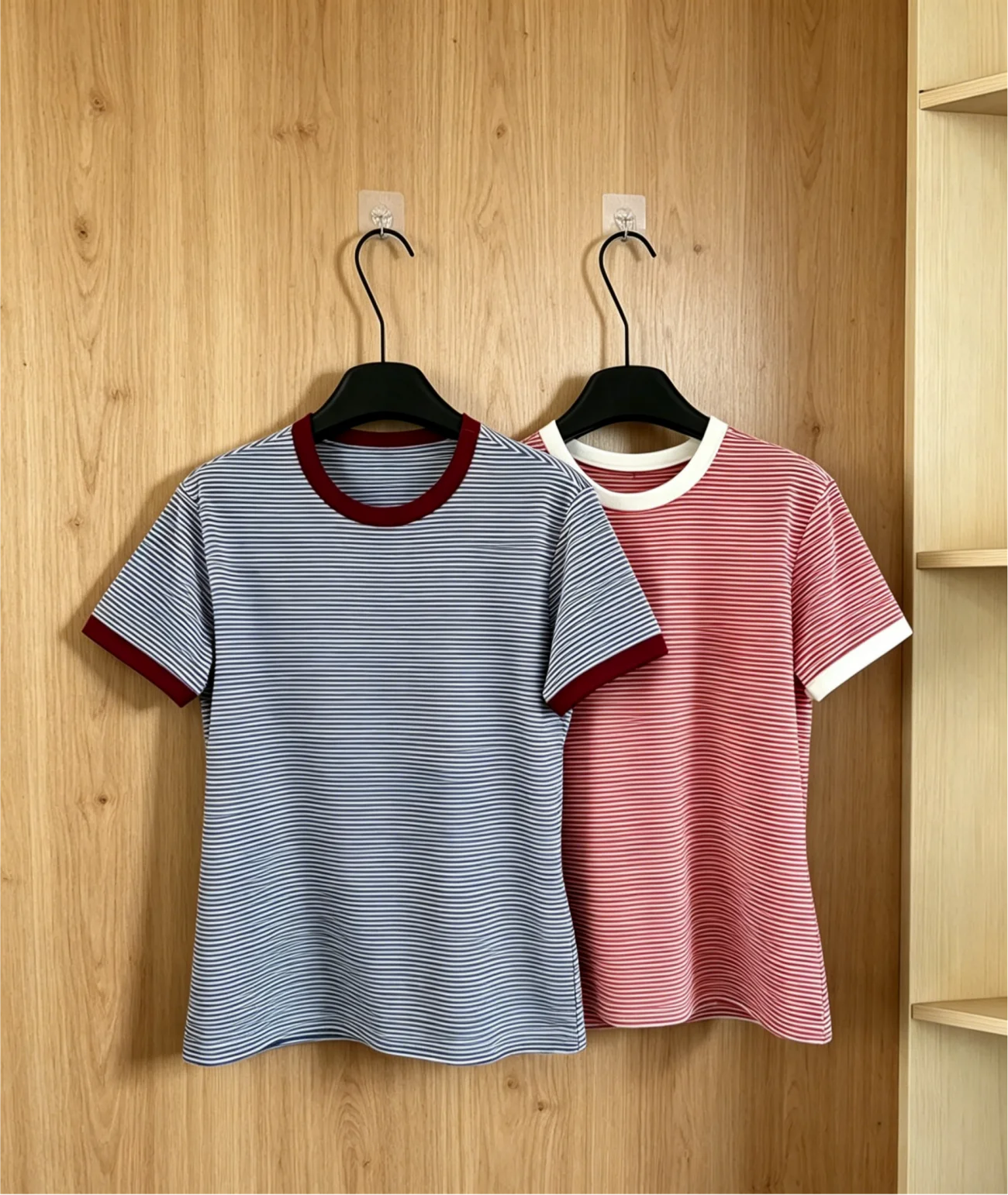 

2026 New Style Womens Red and Blue Striped T Shirt Size M L Retro and Elegant Code 044