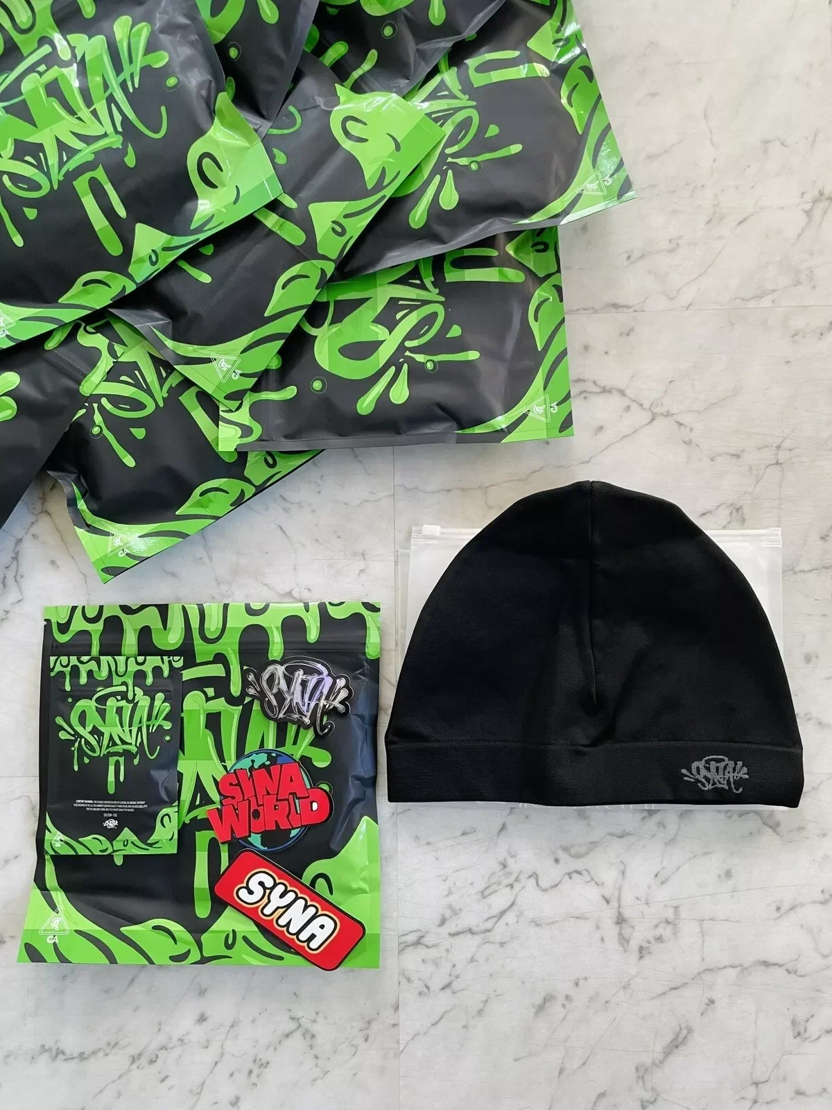 Sy-na قبعة الجري Syna World Skull Hat2024 جديد الحياكة Sy-na قبعة صغيرة MenWomen الفقرة جودة قبعة Y2kWarm قبعة صغيرة
