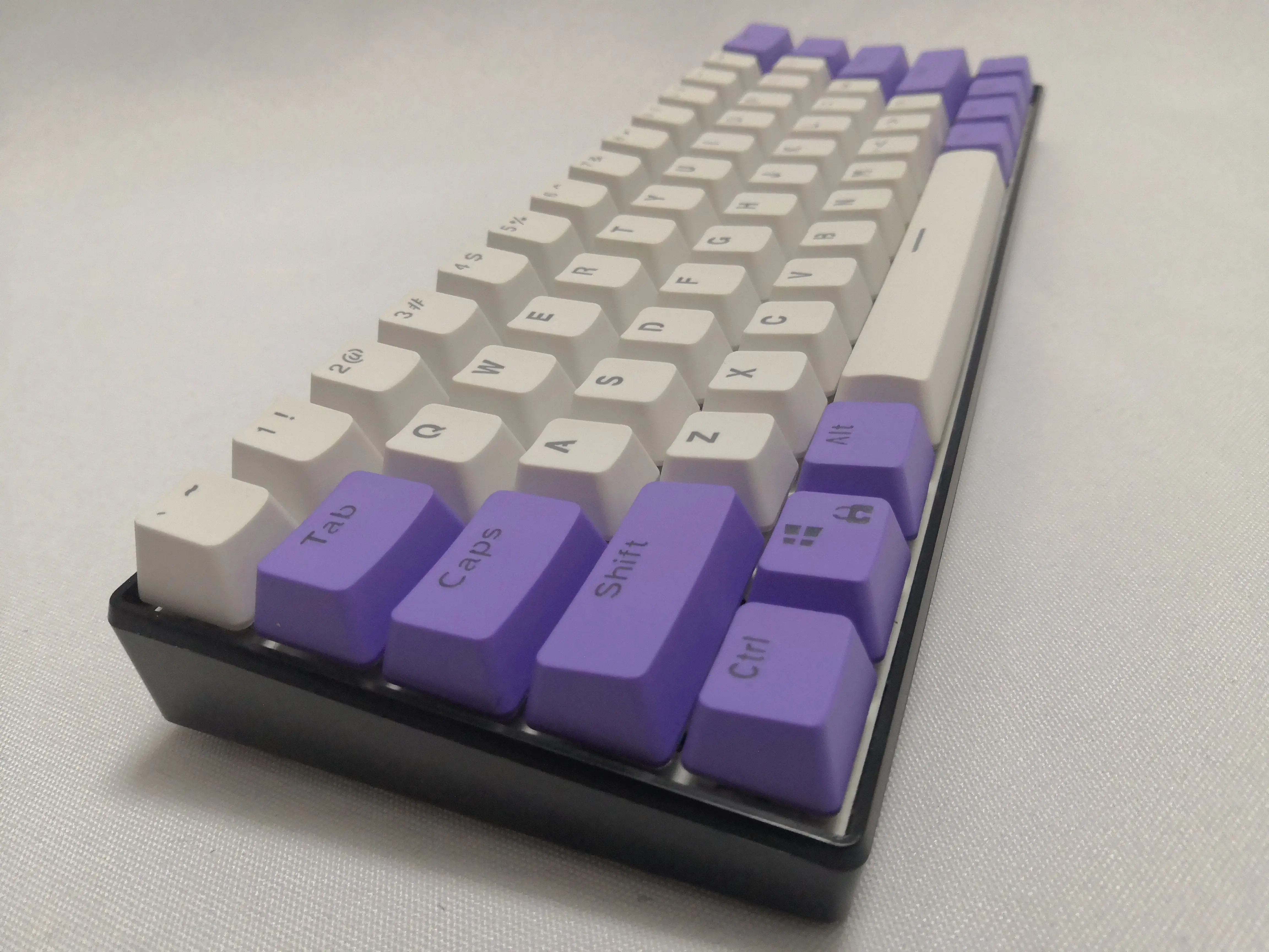 Teclas de Teclado mecánico de dos colores retroiluminados, Material PBT, OEM, Blanco púrpura, RK, 61