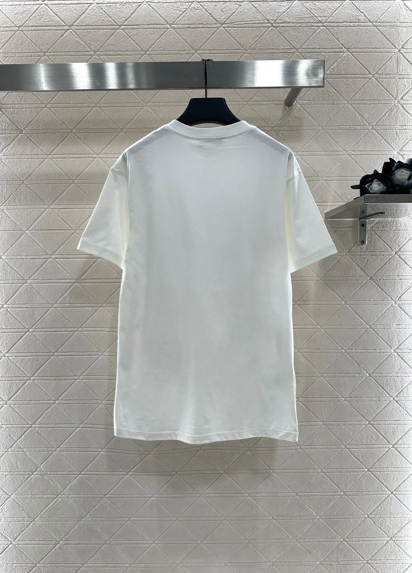 

2025 New T-shirt short-sleeved o-neck flowers prints cotton Versatile Slimming Figure-hugging winter autumn