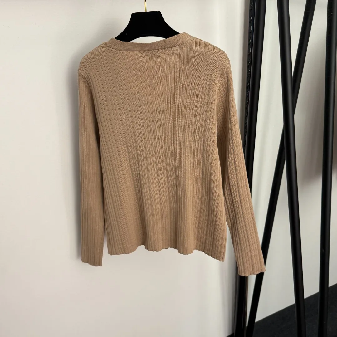 

2025 New Women's Embroidery V-neck Long Sleeve Knit Cardigan Halter Vest High Waist Casual Trousers Knit Three Suits