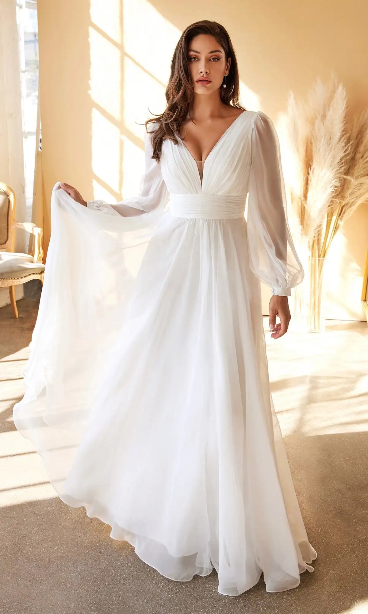 

Off White Chiffon Long Formal Dress A-Line V-Neck Empire Waist Wedding Bridesmaid Dresses Elegant Long Sleeves Evening Gowns