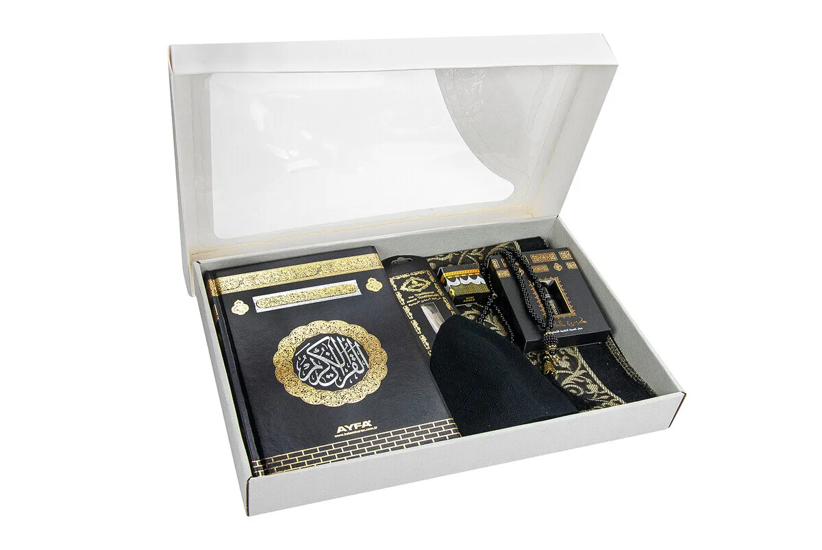 Kaaba Patterned Prayer Rug Set Religious Gift Box Scatter Holy Qoran Kuran Book Miswak Siwak Coif Nightcap