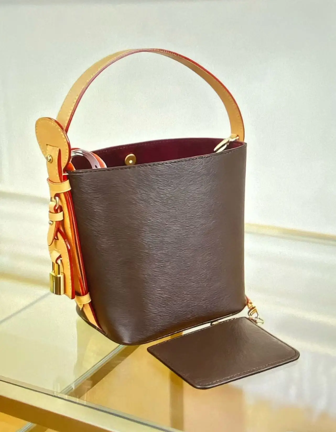 

2025 New Classic Brown Women's Canvas Tote Bucket Bag Fashion Versatile Commuter Casual Shoulder Bag (Size: 18-16-12cm) A12