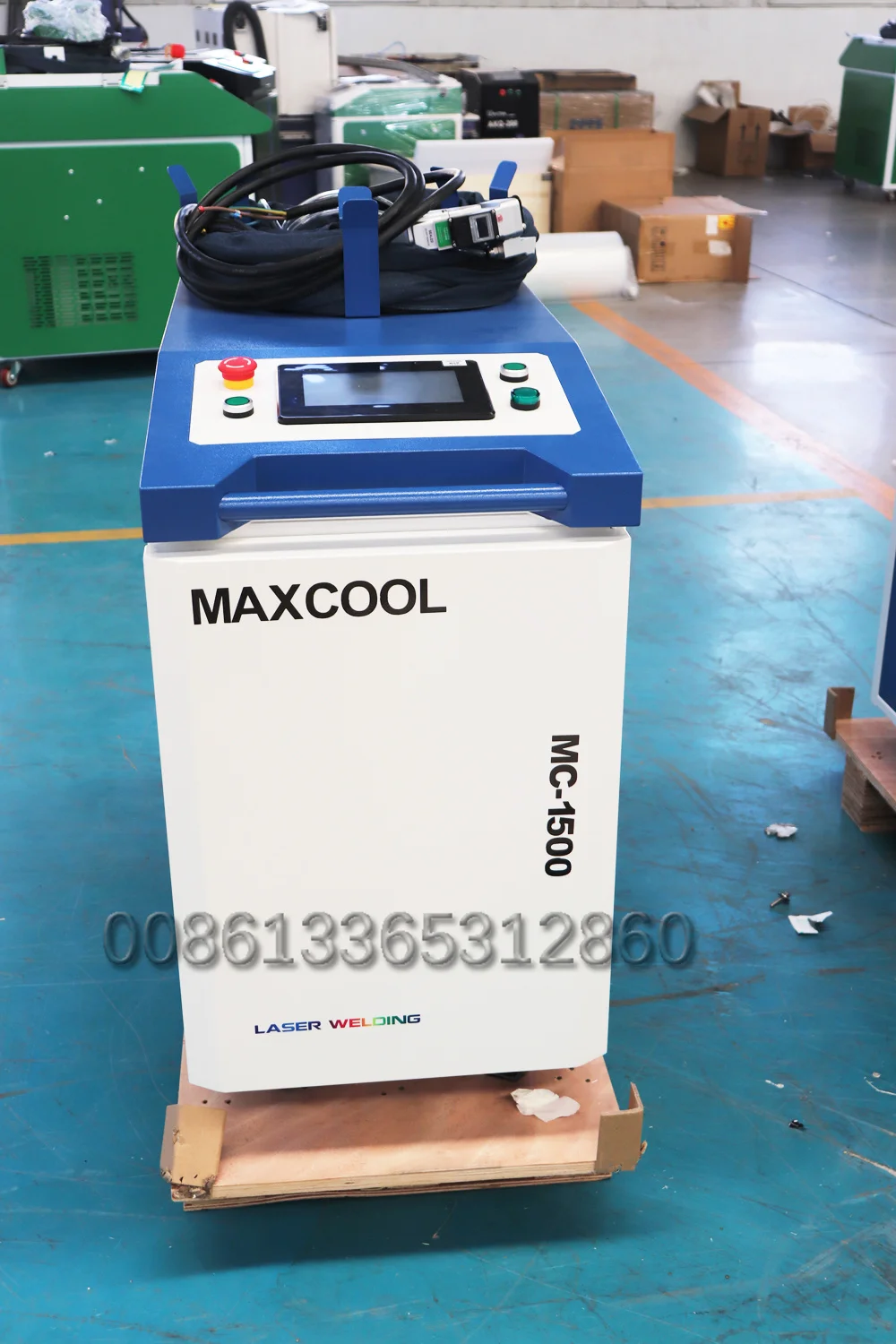 Hot Selling Small Rust Remover Metal Surface Laser Cleaner 1000w 1500w 2000w Raycus Max Fiber Laser Cleaning Machines