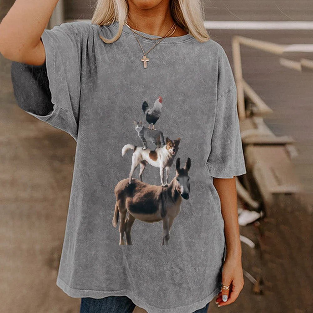 夏用ベージュカジュアルTシャツ　楽しい動物スタックグラフィック　トレンドルーズ半袖ラウンドネックトップス　快適ストリートウェア