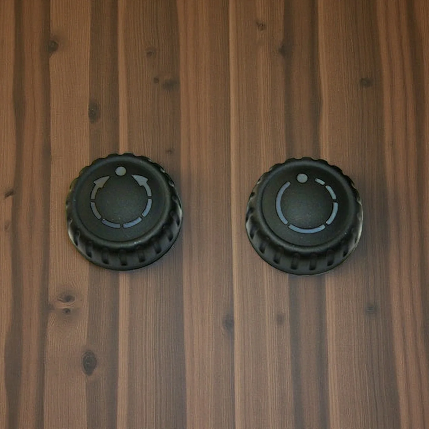 One Pair PCM2 Radio Replacement Knob Set For Porsche Cayenne 955 / 957 Part Number 95564295100 / 95564295200