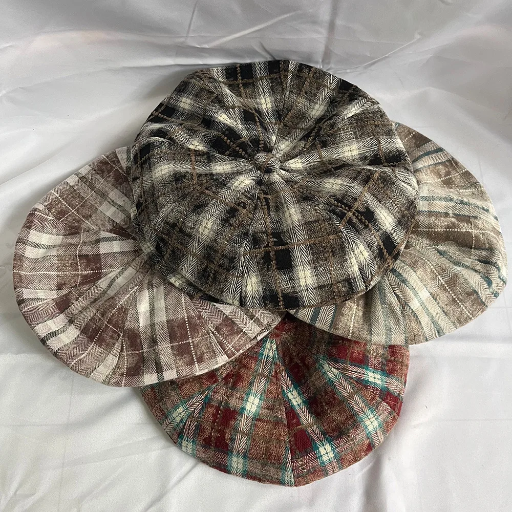 1 Top of Retro Humanoid Plaid British Style Octagonal Hat for Women, Fashionable Beret Hat for Shopping When Going Out