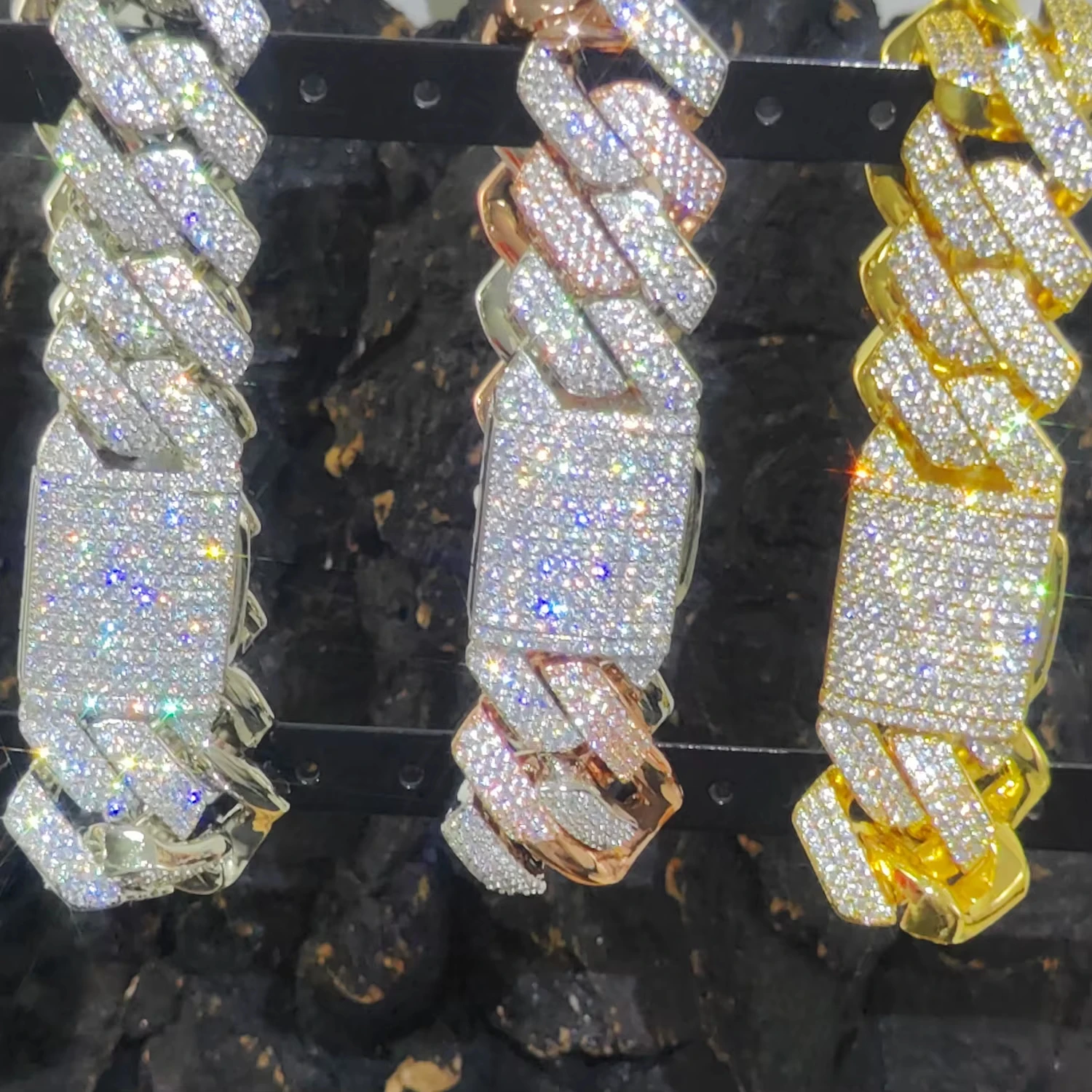 Thumbnail 4 - #26 Best Chunky Chain Necklaces to Buy In 2026