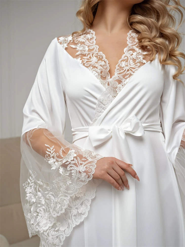 Elegant Lace Bride Robe For Wedding Sexy Flare Sleeves Soft Satin Bridal Shower Dress Women Night Gwon 2024