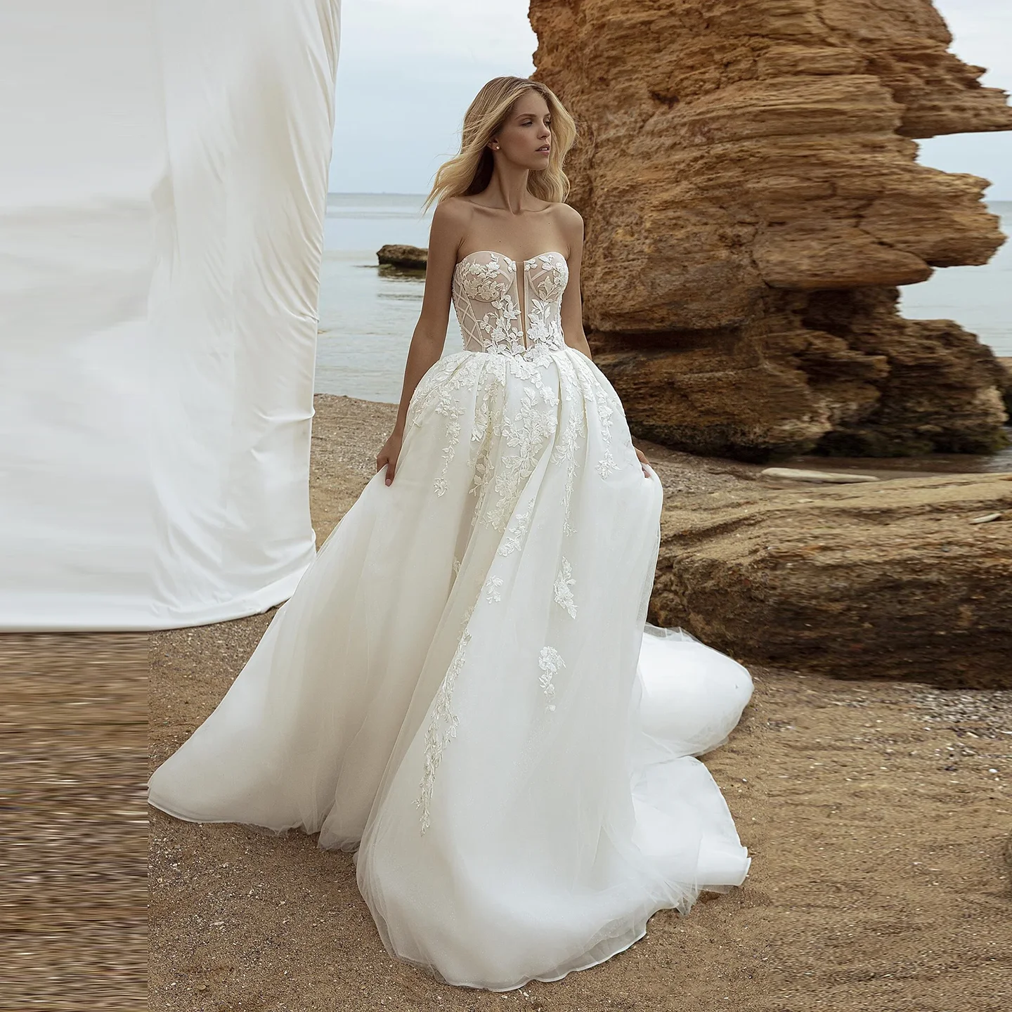 

Sharon Said 2025 Vintage Sweetheart Corset Off White Wedding Dress Elegant Puff Sleeve applique Bridal Gowns SW483 Customized