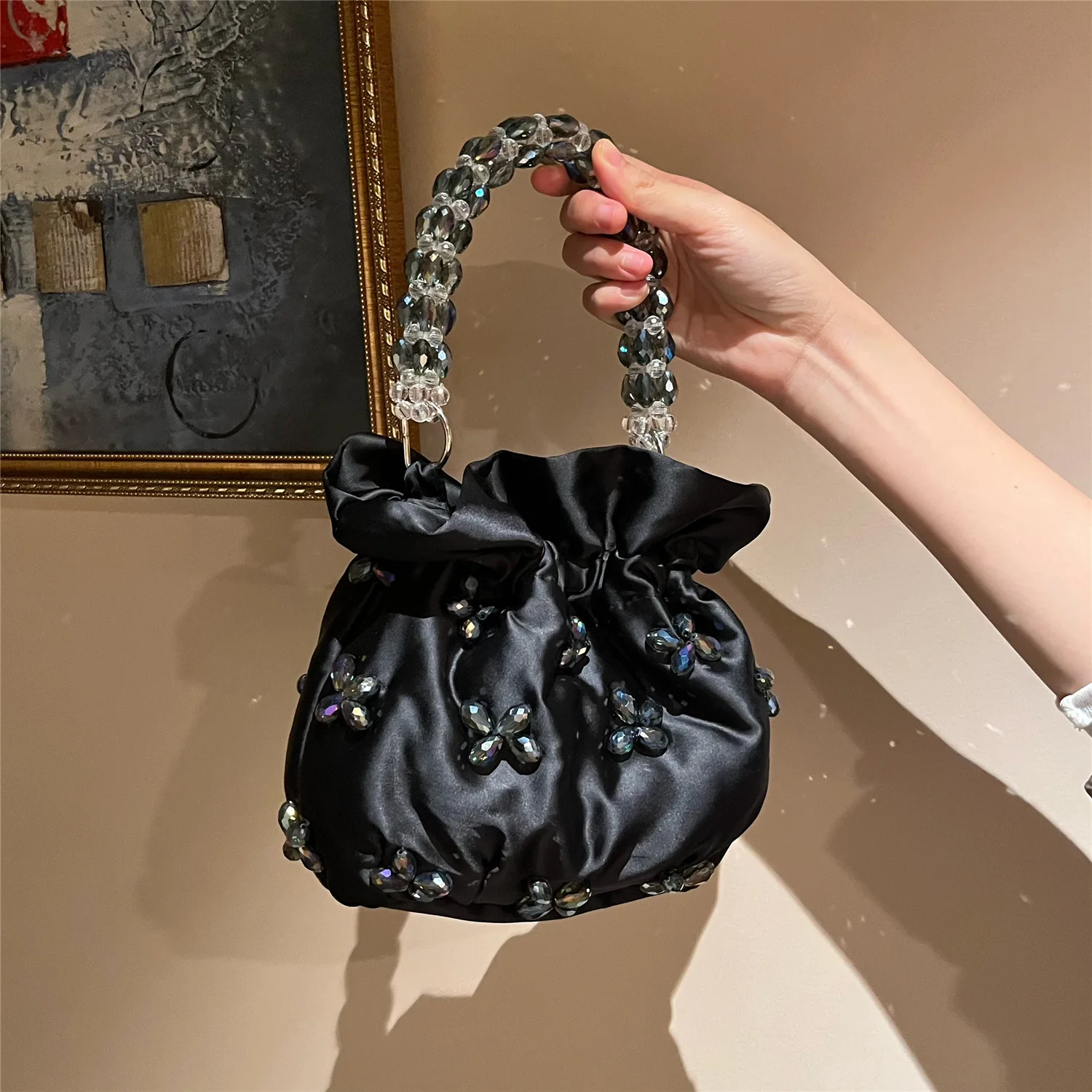 

Handmade Crystals Embroidery Beaded Handbag Women Bags Evening Clutch Bucket Bag Banquet Tote Fashion Sac Luxury Soiree Silk