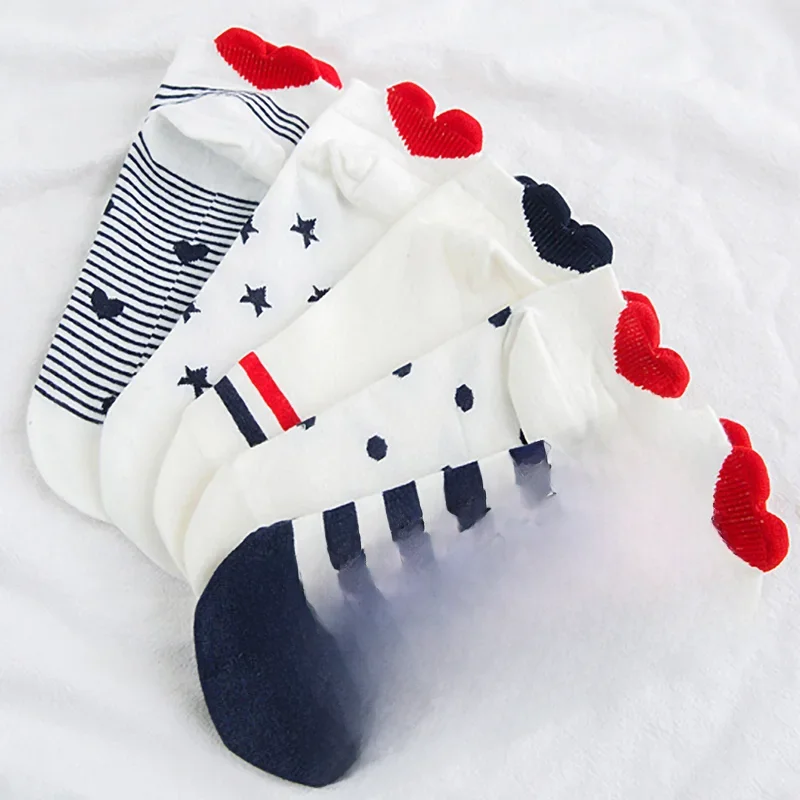 5 paires de chaussettes amusantes pour femmes, nouveauté, mode, talon de dessin animé, cœur, coupe basse, imprimé mignon, chaussettes courtes d'été en coton