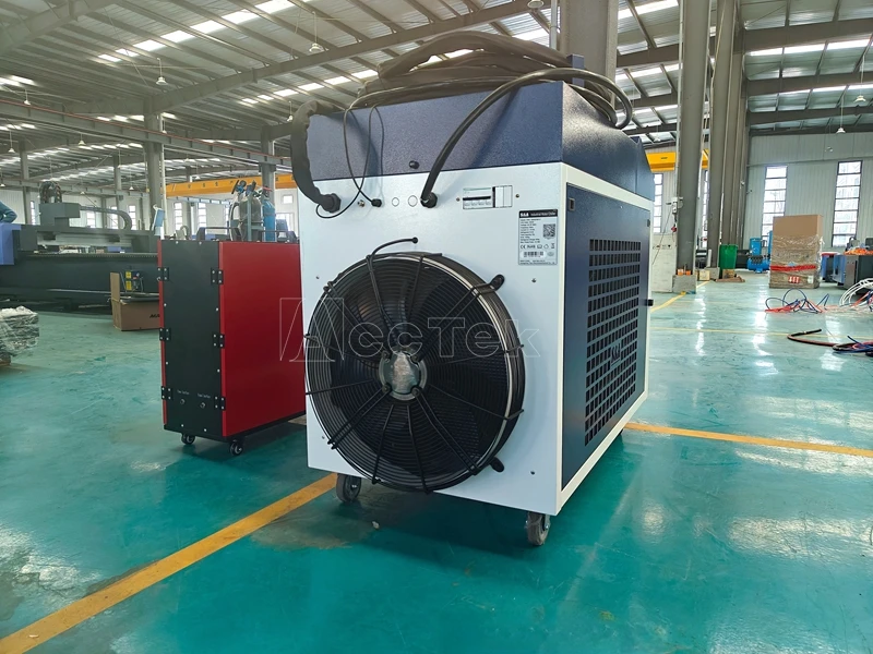 고정밀 6000w 380V 휴대용 섬유 레이저 용접 절단기 6kw 금속 레이저 용접 기계 판매